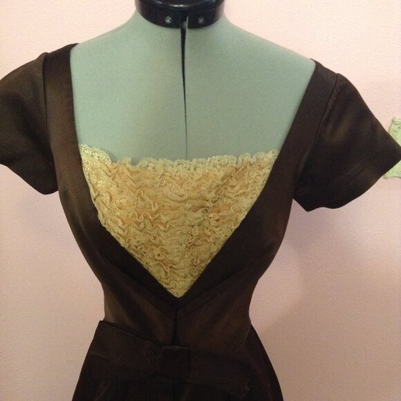 Vintage 1950s '50s Brown Satin Cocktail Dress with Tiered Lace Bodice - Picture 2 of 5